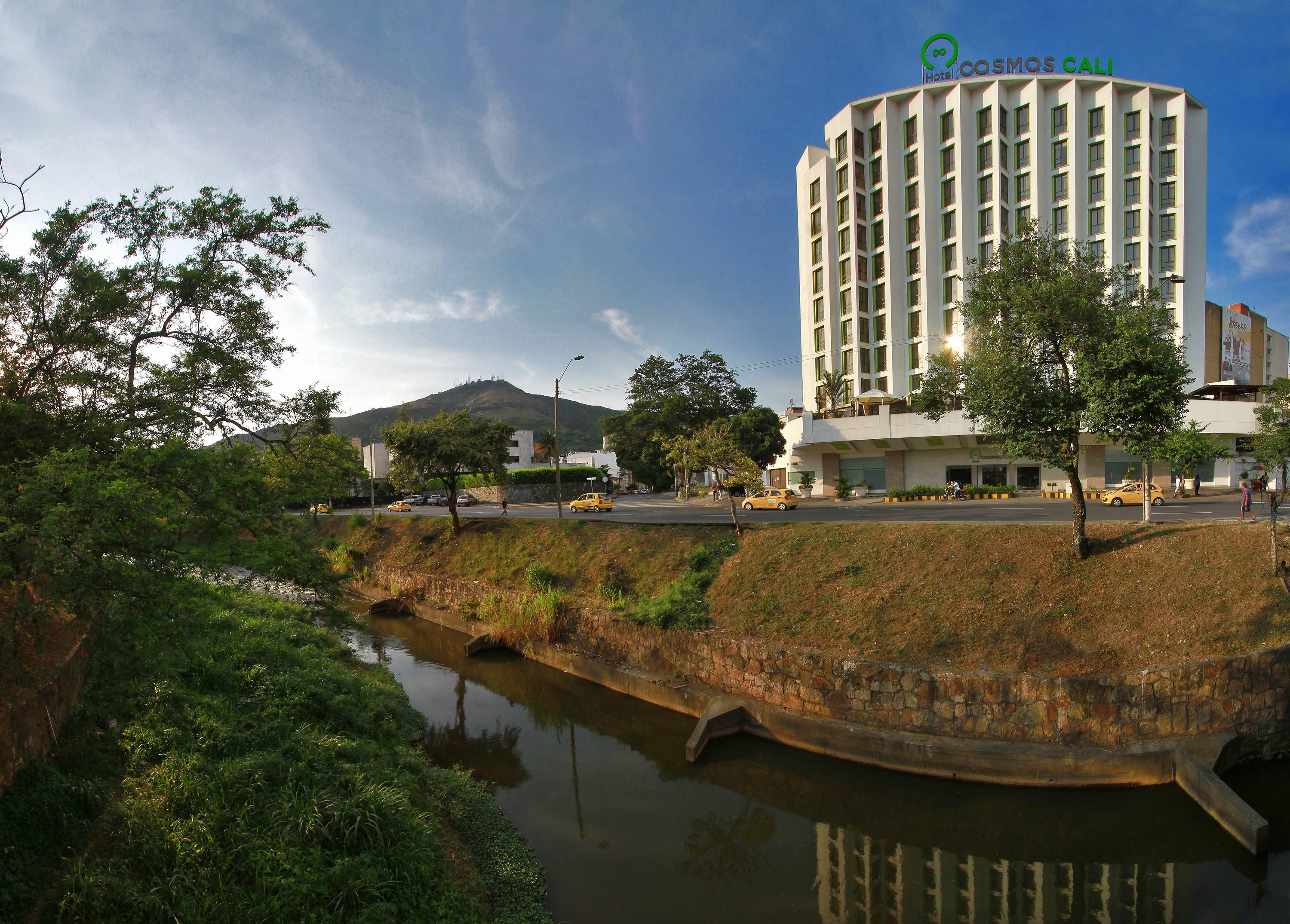 Hotel Cosmos Cali Esterno foto