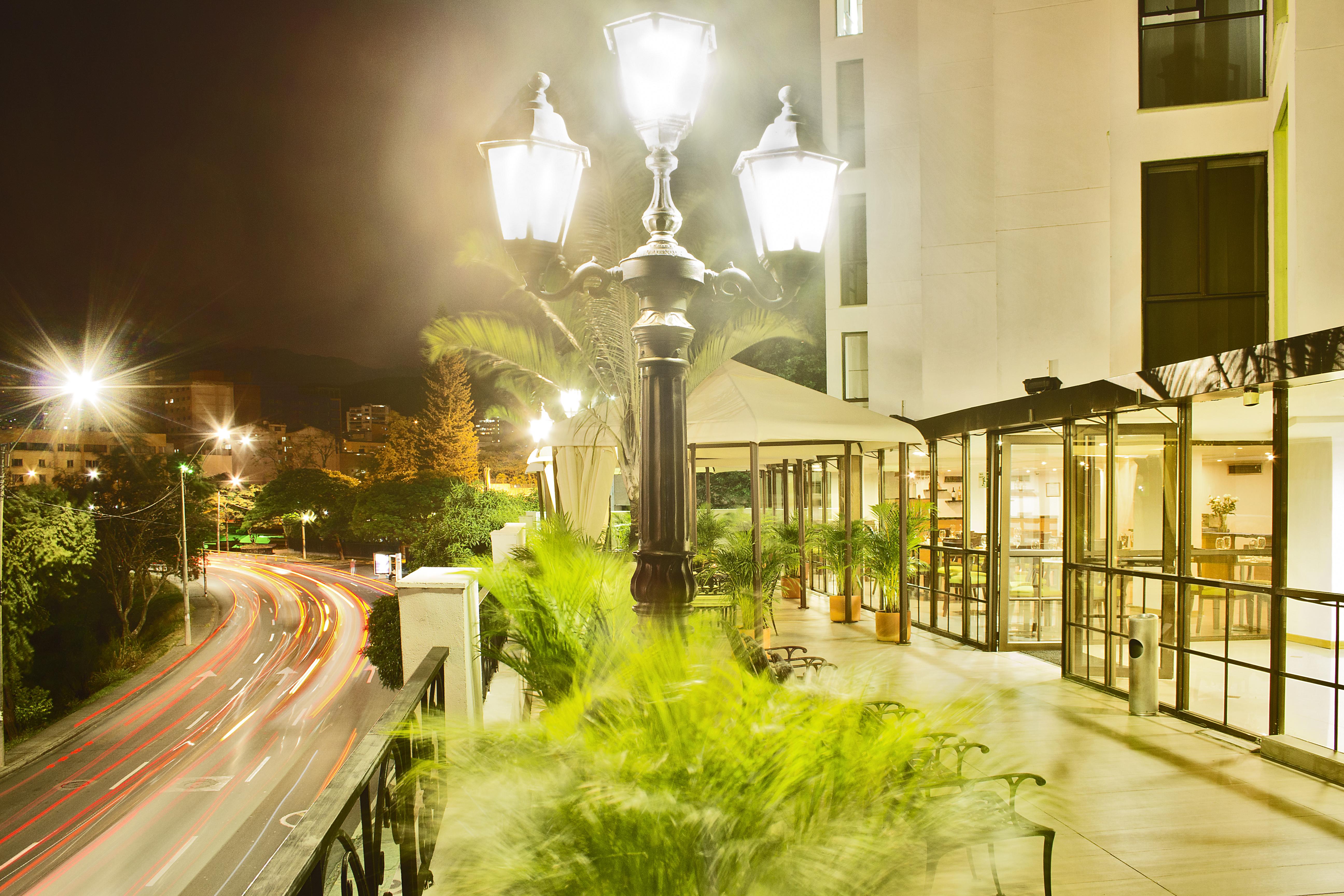 Hotel Cosmos Cali Esterno foto