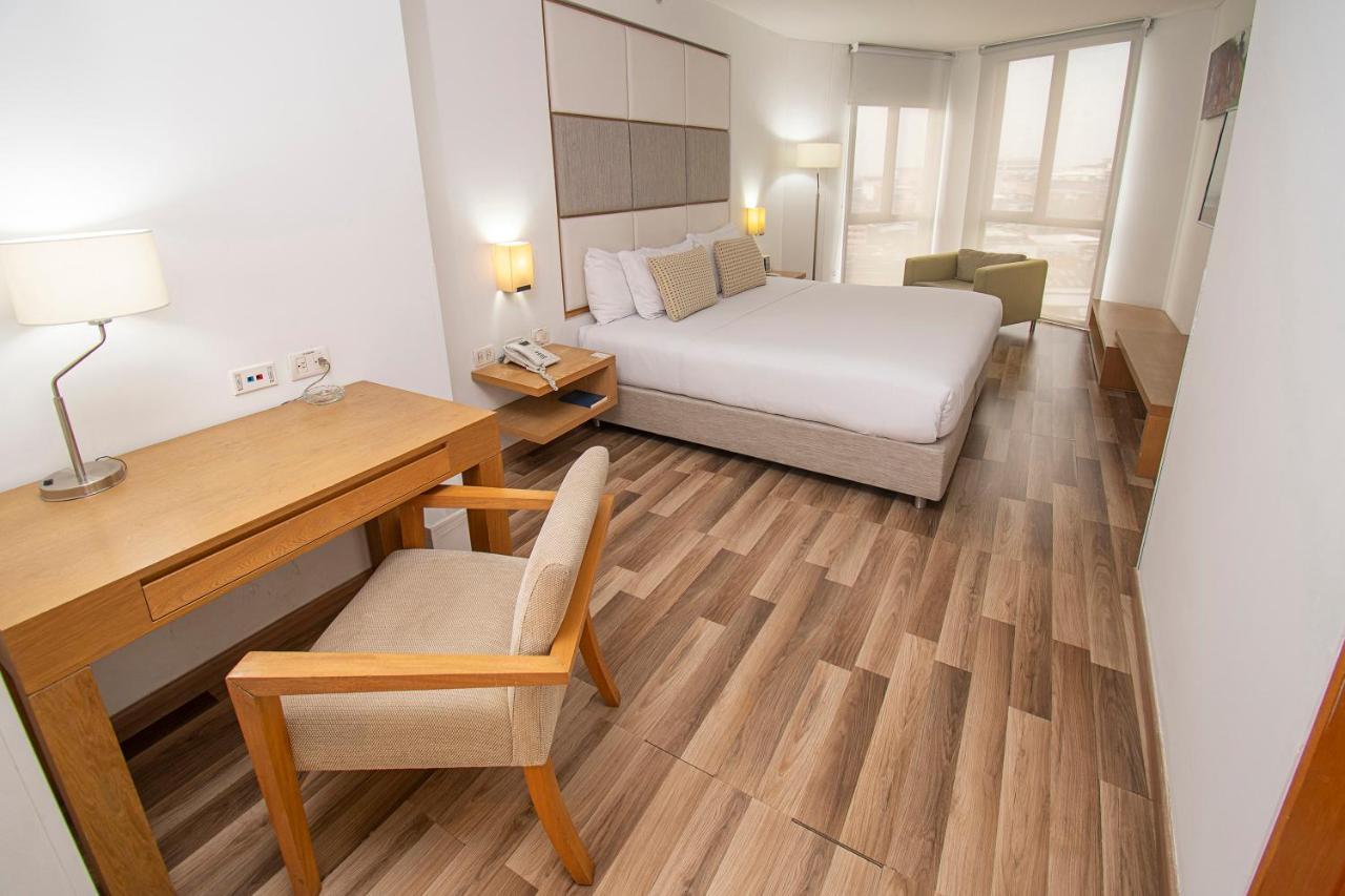Hotel Cosmos Cali Esterno foto