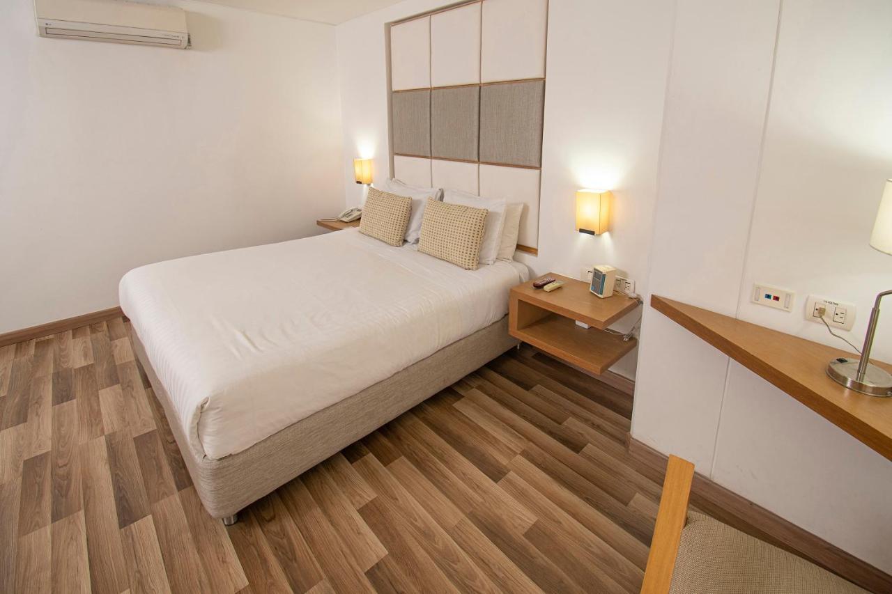 Hotel Cosmos Cali Esterno foto