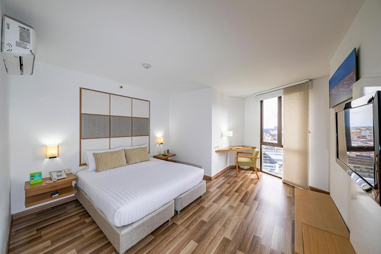 Hotel Cosmos Cali Esterno foto